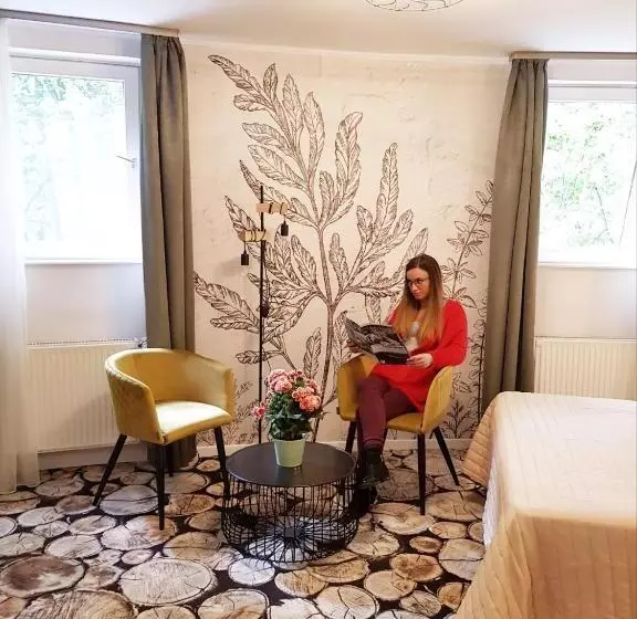 Aamiaismajoitus (B&B) Erdővarázs Panzió