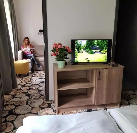 Aamiaismajoitus (B&B) Erdővarázs Panzió