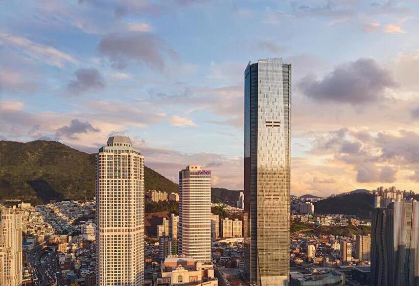 Hotel Avani Central Busan