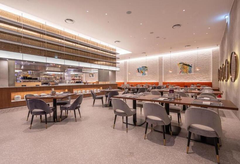 Hotel Avani Central Busan