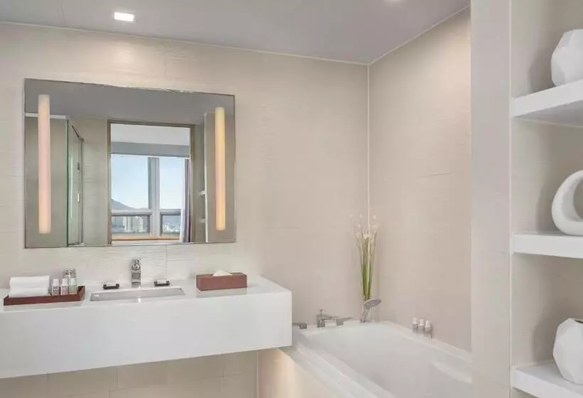 ホテル Avani Central Busan