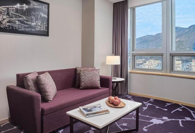 Hotel Avani Central Busan