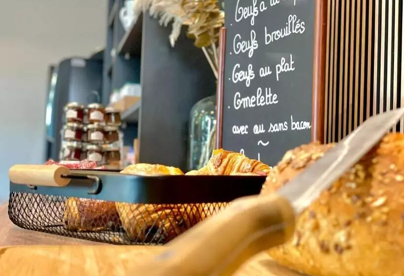 Hotelli Hôtel Les Deux Coteaux