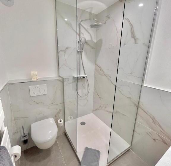 فندق Hôtel Les Deux Coteaux