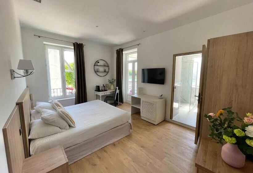 فندق Hôtel Les Deux Coteaux