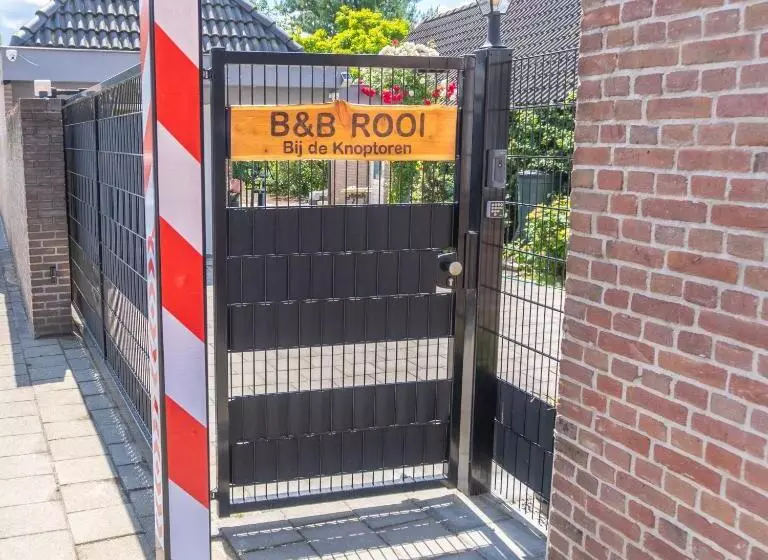 Rooi Bij De Knoptoren B&b