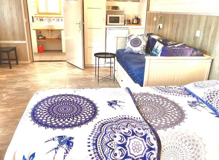 Rooi Bij De Knoptoren B&b