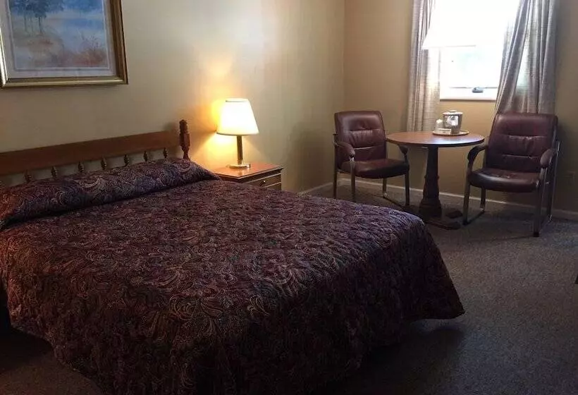 Colonial Hotel Motel