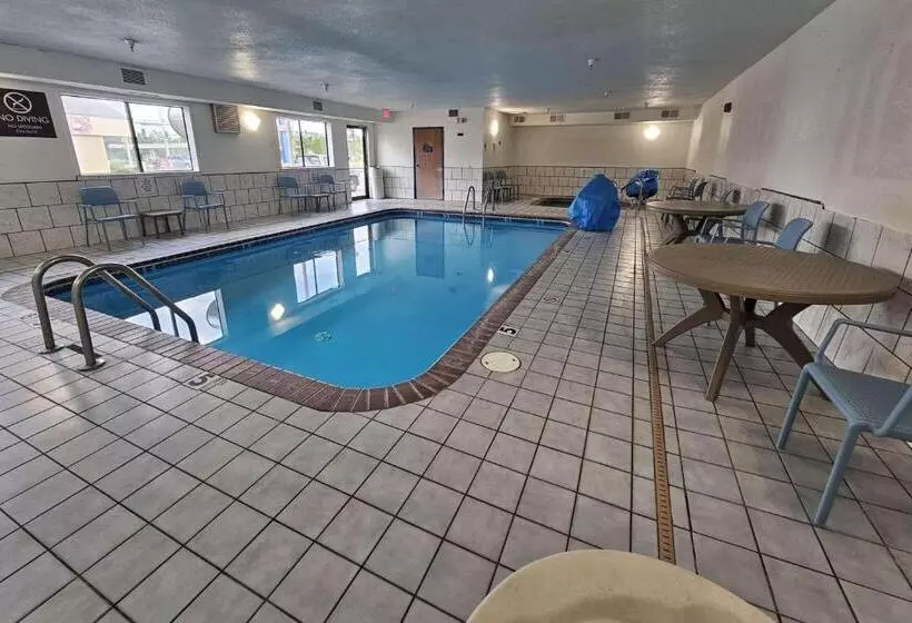 호텔 Sleep Inn & Suites Salina I 135