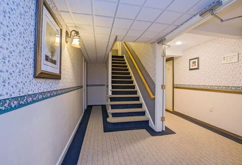 ホテル Coachman Inn