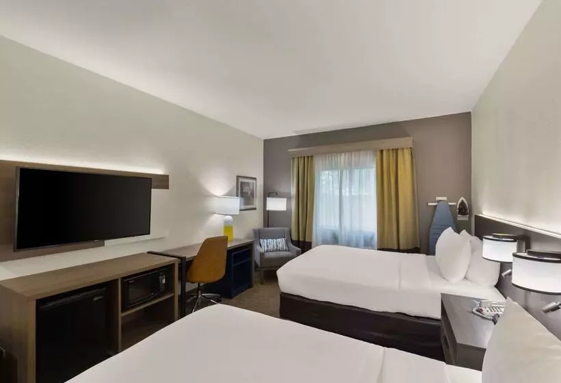 호텔 Comfort Inn & Suites