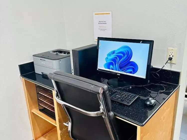 호텔 Comfort Inn & Suites