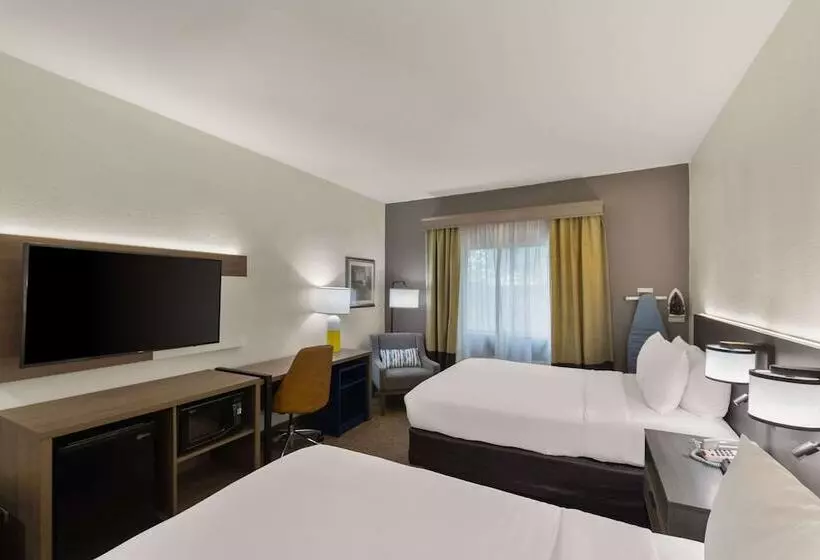 호텔 Comfort Inn & Suites