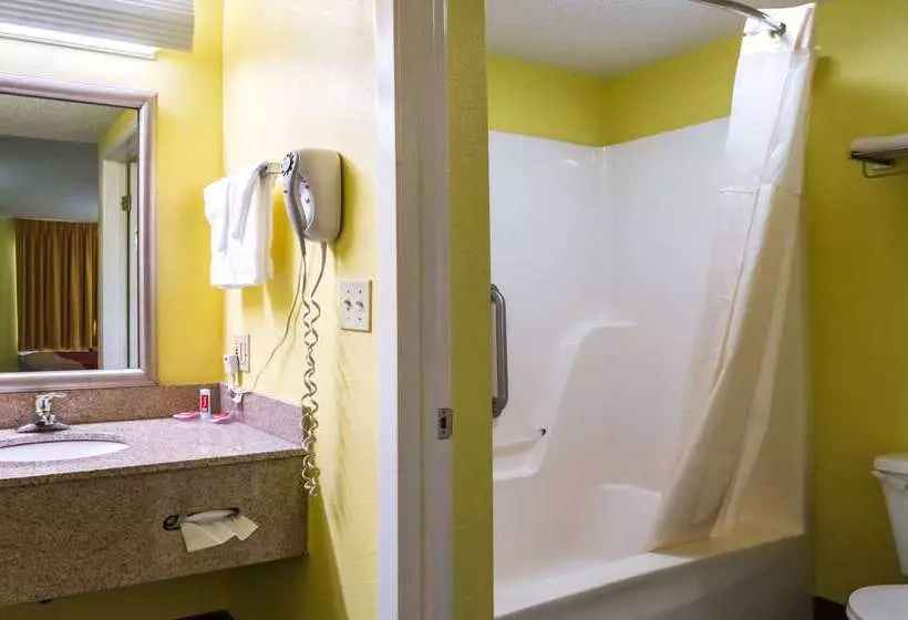 Отель Econo Lodge