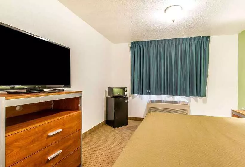 ホテル Econo Lodge & Suites