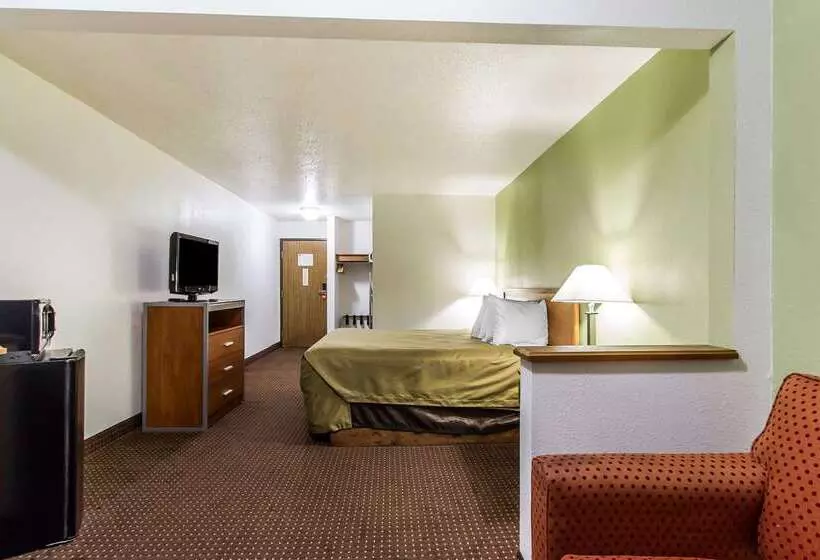 ホテル Econo Lodge & Suites