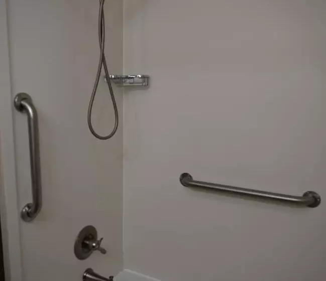 Giles Hotel Inn & Suites