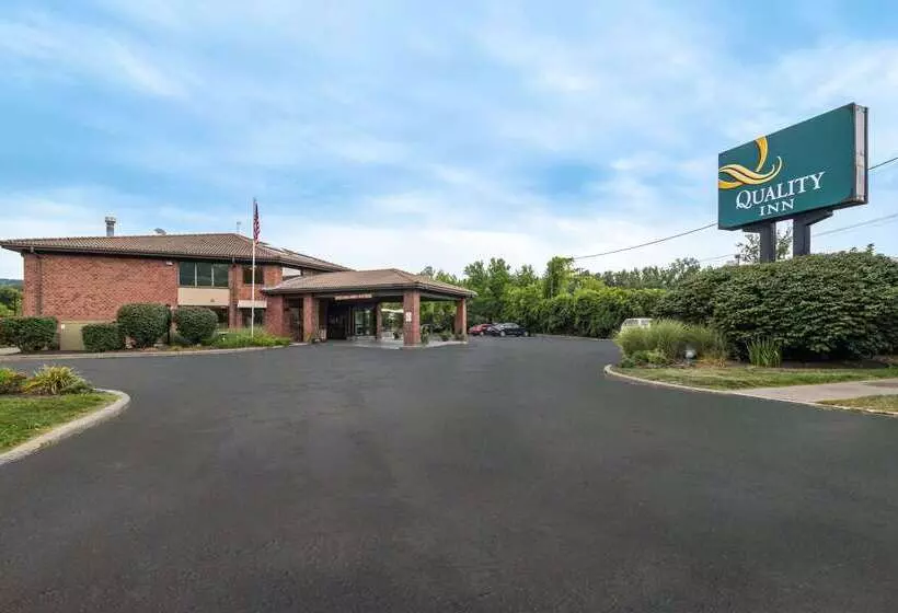 هتل Quality Inn Ithaca  University Area