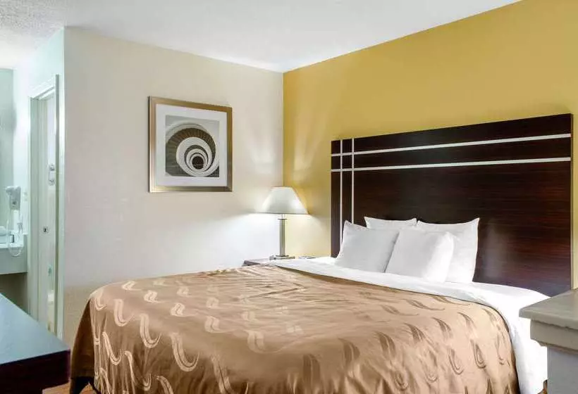 Отель Quality Inn
