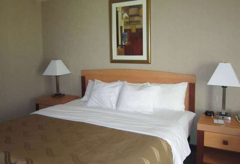 فندق Quality Inn Nashville  Bloomington