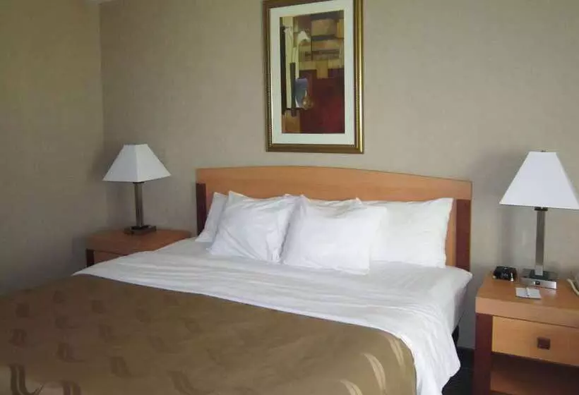 호텔 Quality Inn Nashville  Bloomington