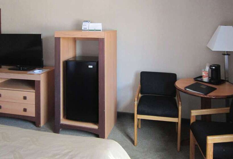 فندق Quality Inn Nashville  Bloomington