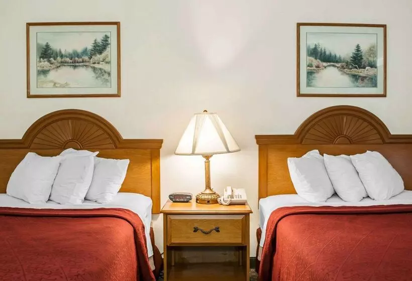 בית מלון כפרי Quality Inn Rochester South