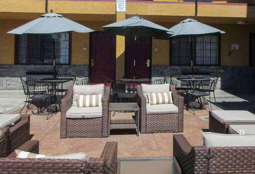 Отель Quality Inn Salinas