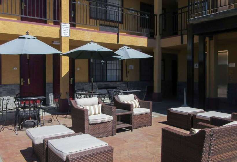 Отель Quality Inn Salinas