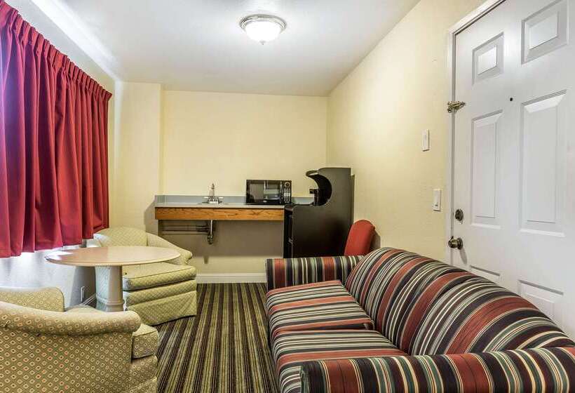 Отель Quality Inn Salinas