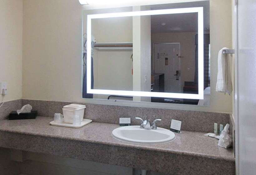 Отель Quality Inn Salinas