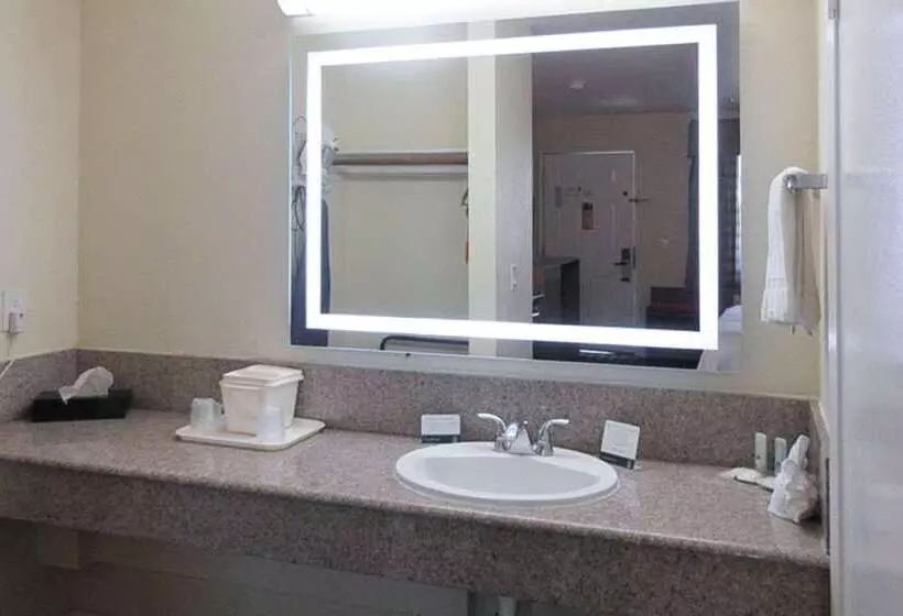 Отель Quality Inn Salinas