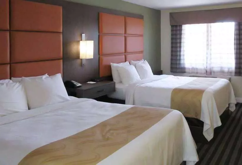 Отель Quality Inn Salinas