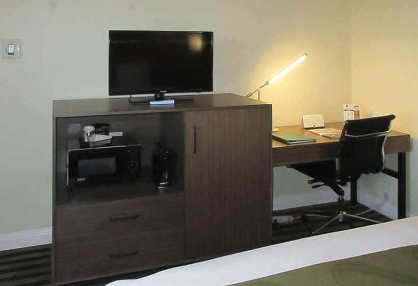 Отель Quality Inn Salinas