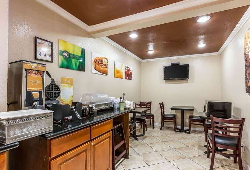 Отель Quality Inn Salinas