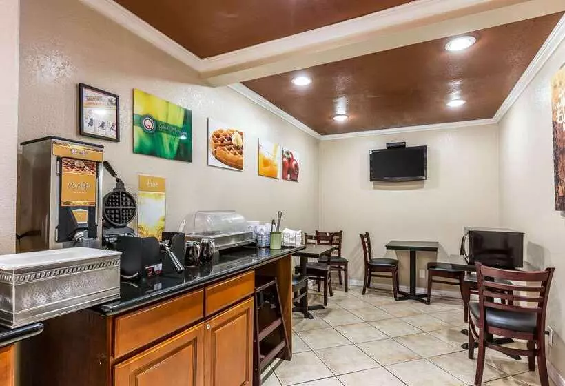 Отель Quality Inn Salinas
