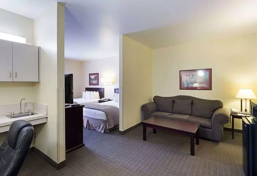 בית מלון כפרי Quality Inn & Suites