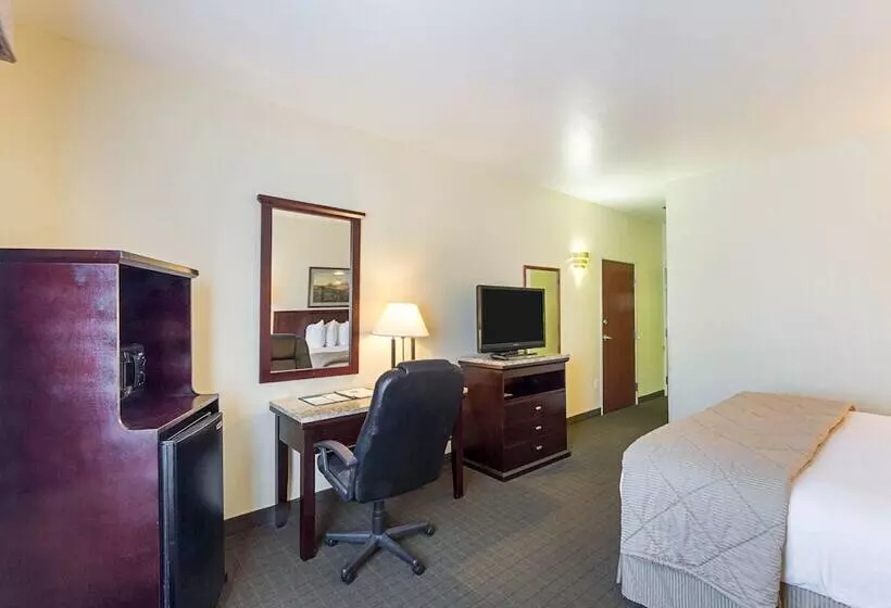 בית מלון כפרי Quality Inn & Suites