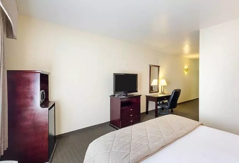 בית מלון כפרי Quality Inn & Suites