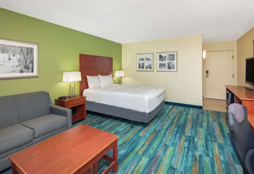 هتل Wingate By Wyndham Valdosta/moody Afb