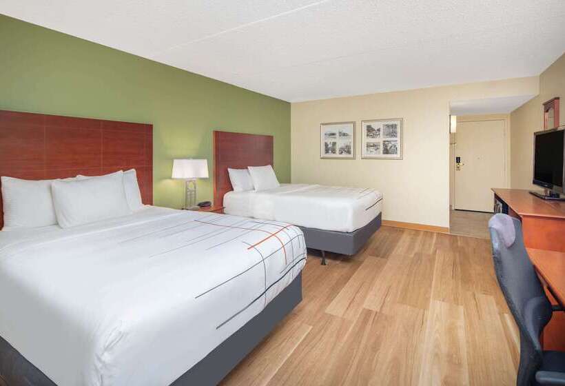 هتل Wingate By Wyndham Valdosta/moody Afb