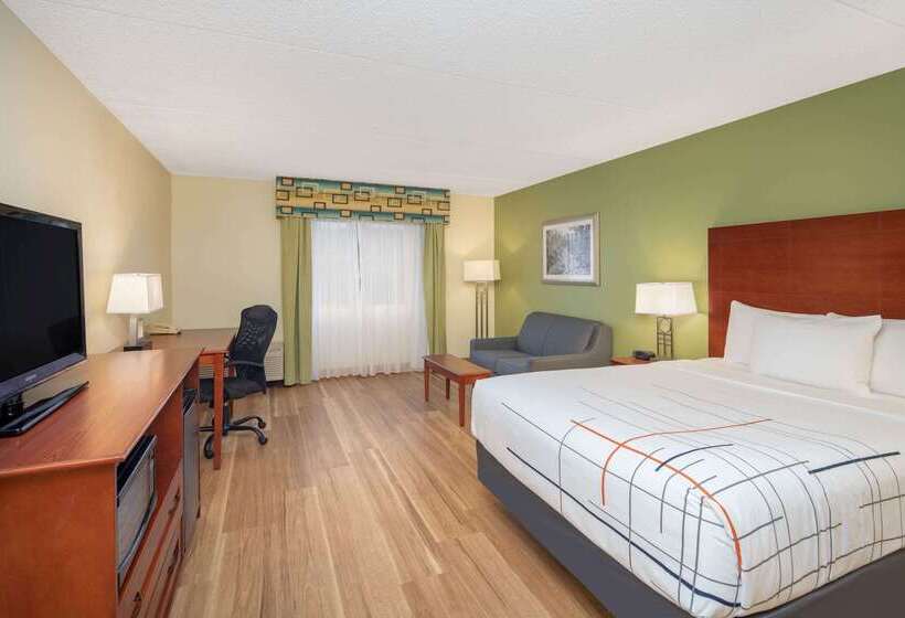 هتل Wingate By Wyndham Valdosta/moody Afb