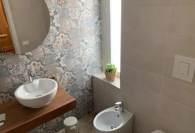 Aamiaismajoitus (B&B) Domus Monasteire