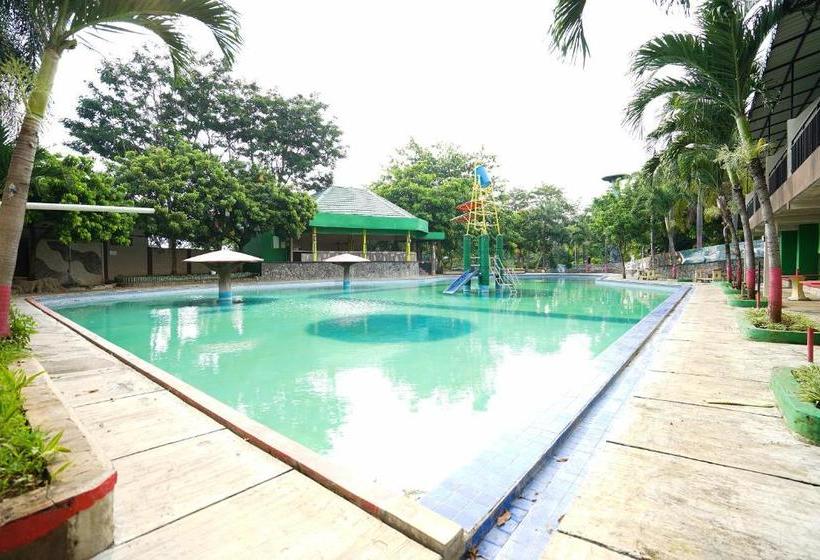 Отель Oyo 903 Kampoeng Kita