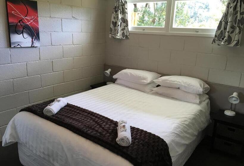 אתר נופש Sapphire Springs Holiday Park And Thermal Pools