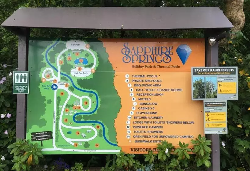 Lomakeskus Sapphire Springs Holiday Park And Thermal Pools