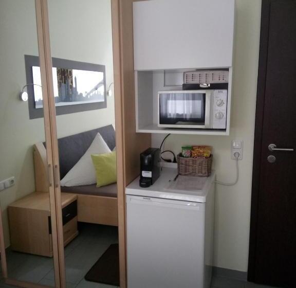 Cafe Und Pension Ringer