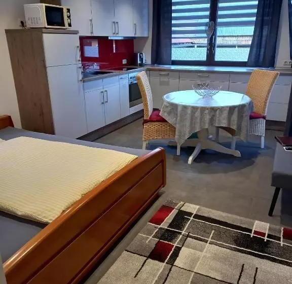 Cafe Und Pension Ringer