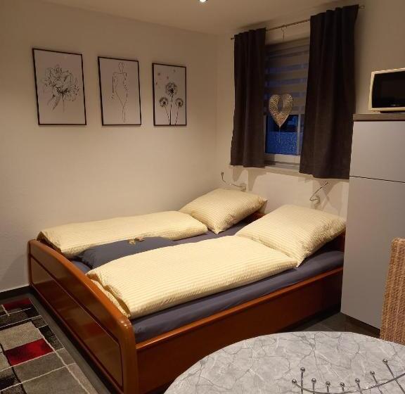 Cafe Und Pension Ringer