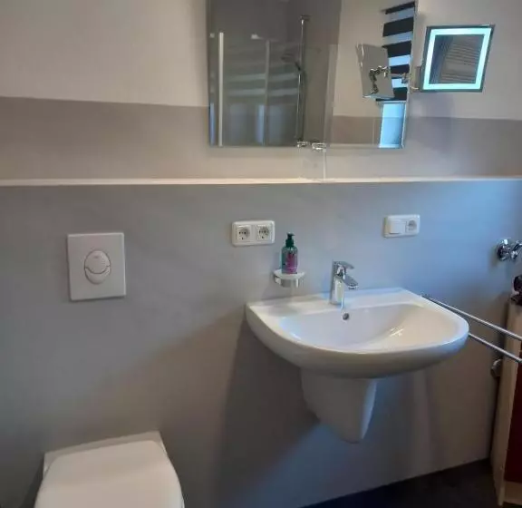 Cafe Und Pension Ringer